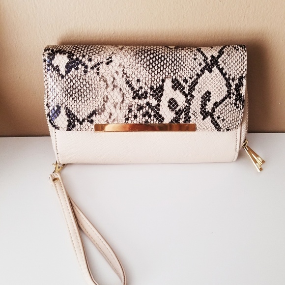 Charlotte Russe Handbags - Wristlet